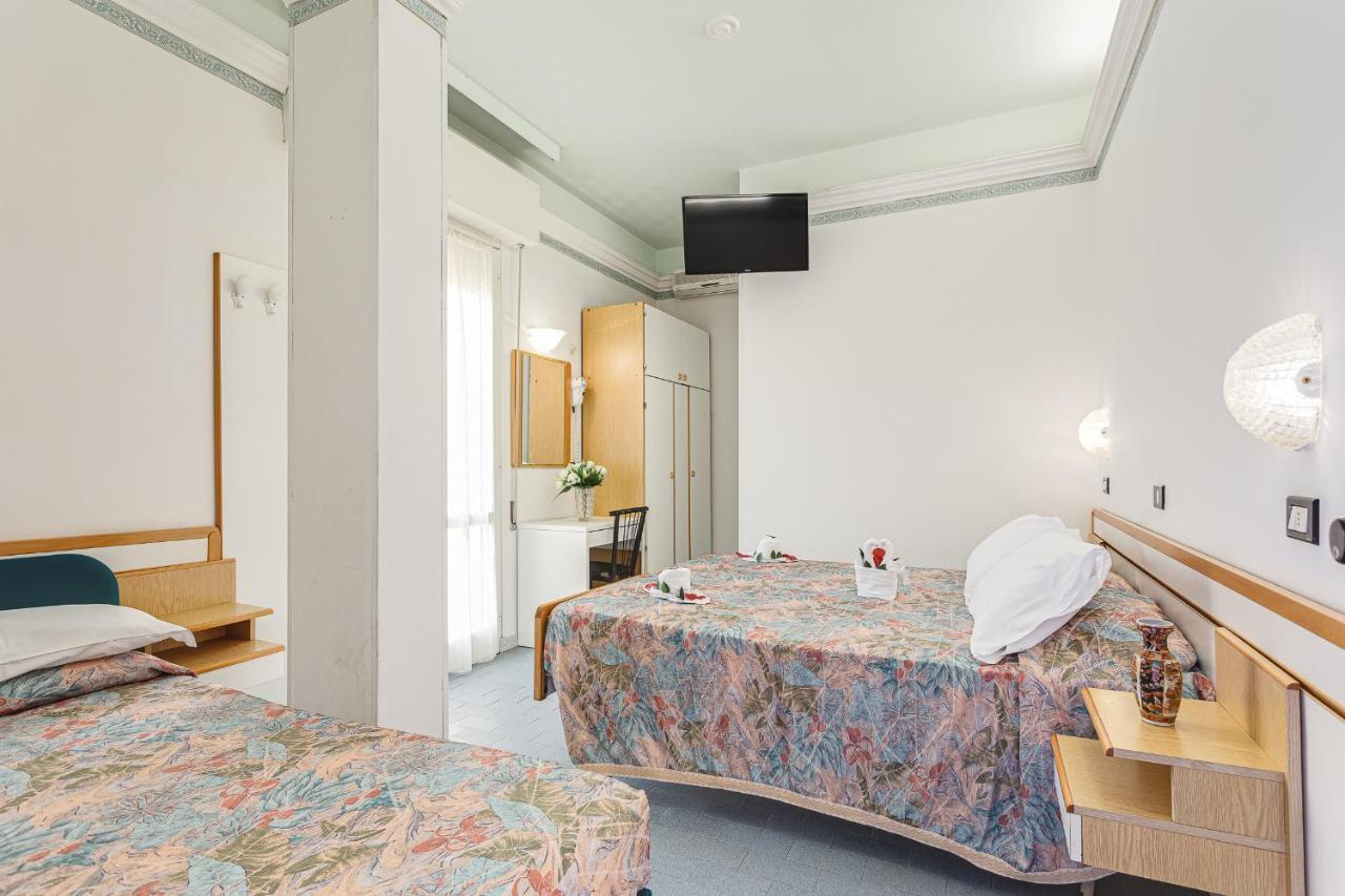 Hotel Augustus Gatteo a Mare Eksteriør bilde