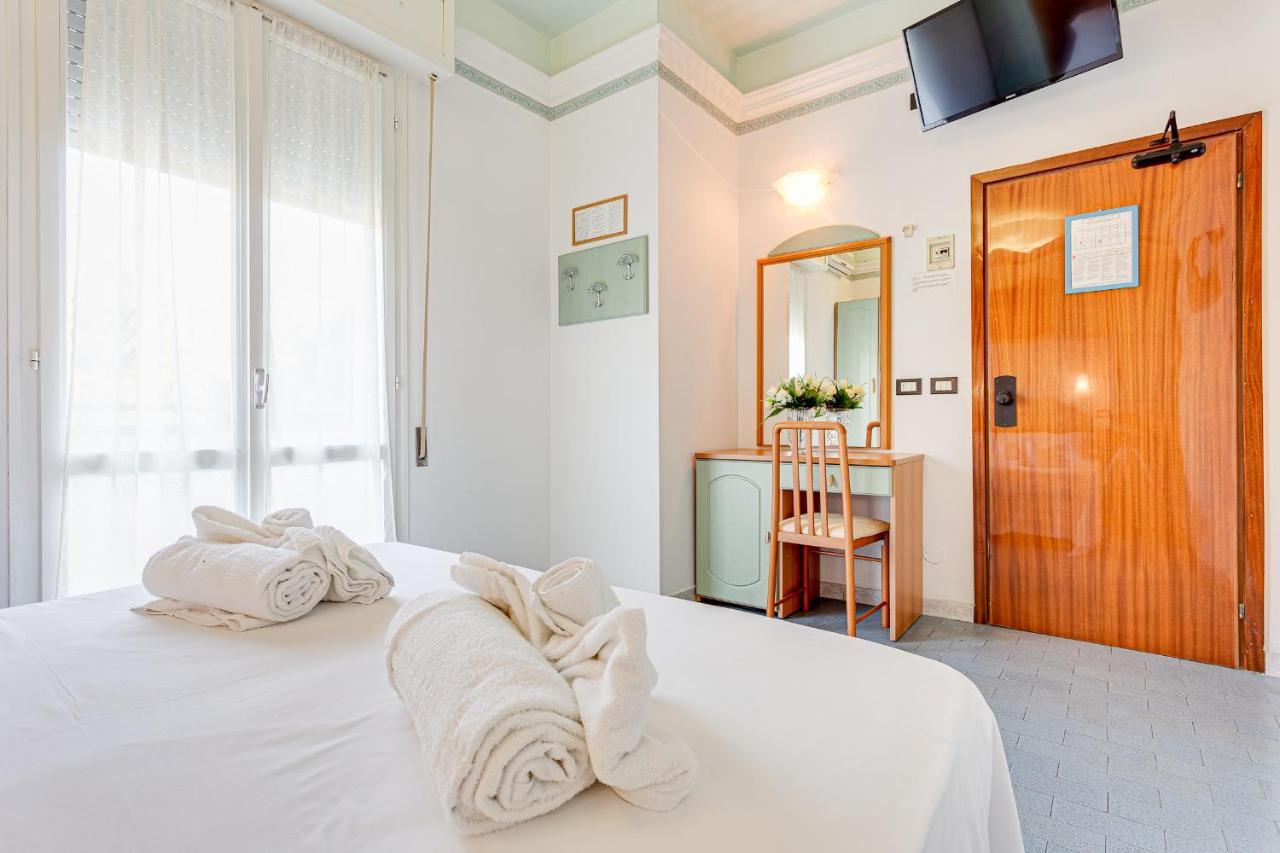 Hotel Augustus Gatteo a Mare Eksteriør bilde