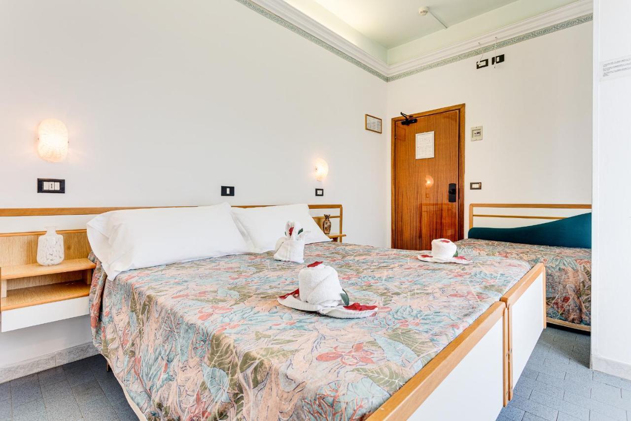 Hotel Augustus Gatteo a Mare Eksteriør bilde