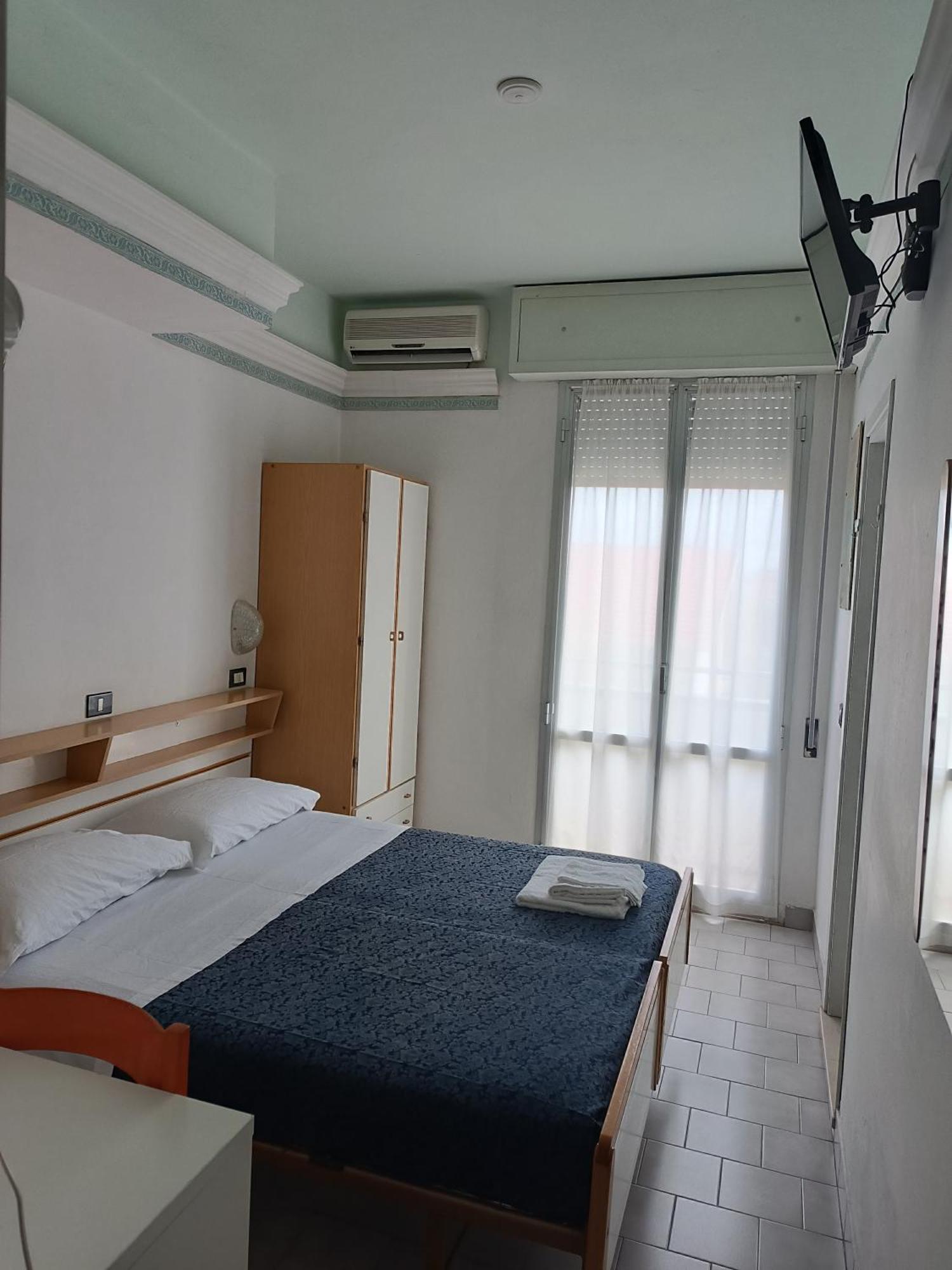 Hotel Augustus Gatteo a Mare Eksteriør bilde